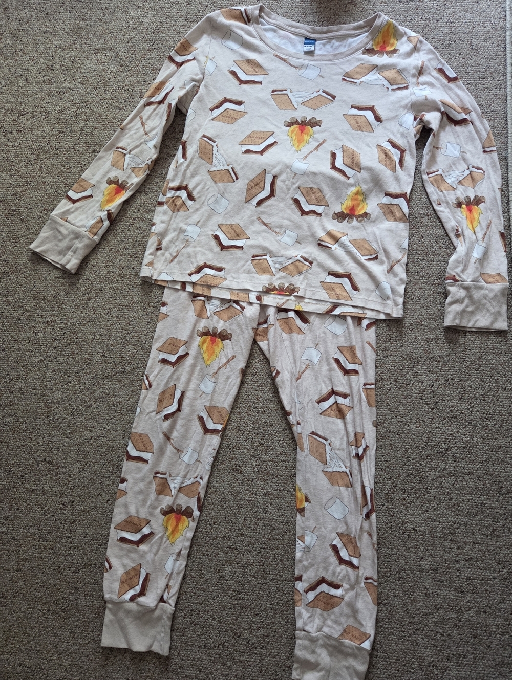 Old Navy Women's Matching Graphic Pajama Set, Size M, S'mores The Merrier